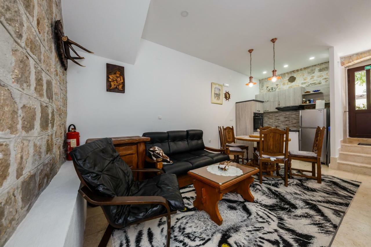 Apartman Lavanda Kaštela Екстериор снимка